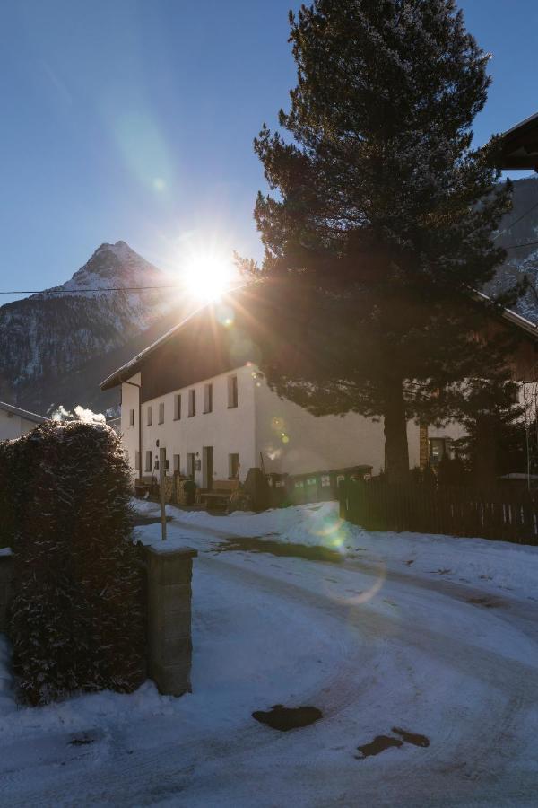 Der Grosse Stadl Langenfeld Exterior photo